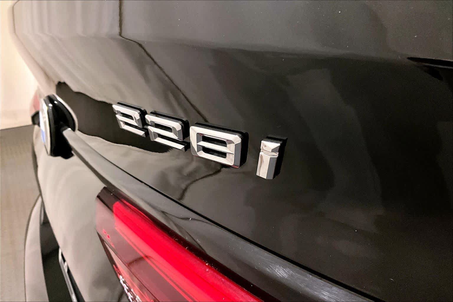 Used 2021 BMW 228i xDrive Gran Coupe w/ M Sport Package AWD/4WD image 9