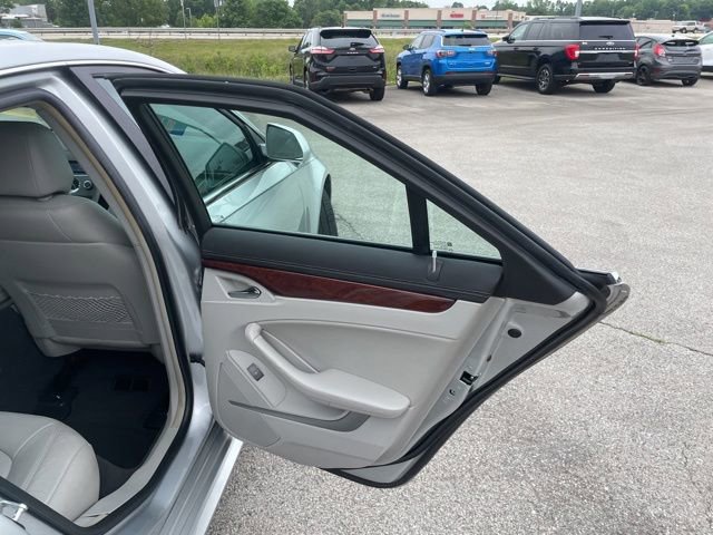 Used 2011 Cadillac CTS Luxury RWD image 45