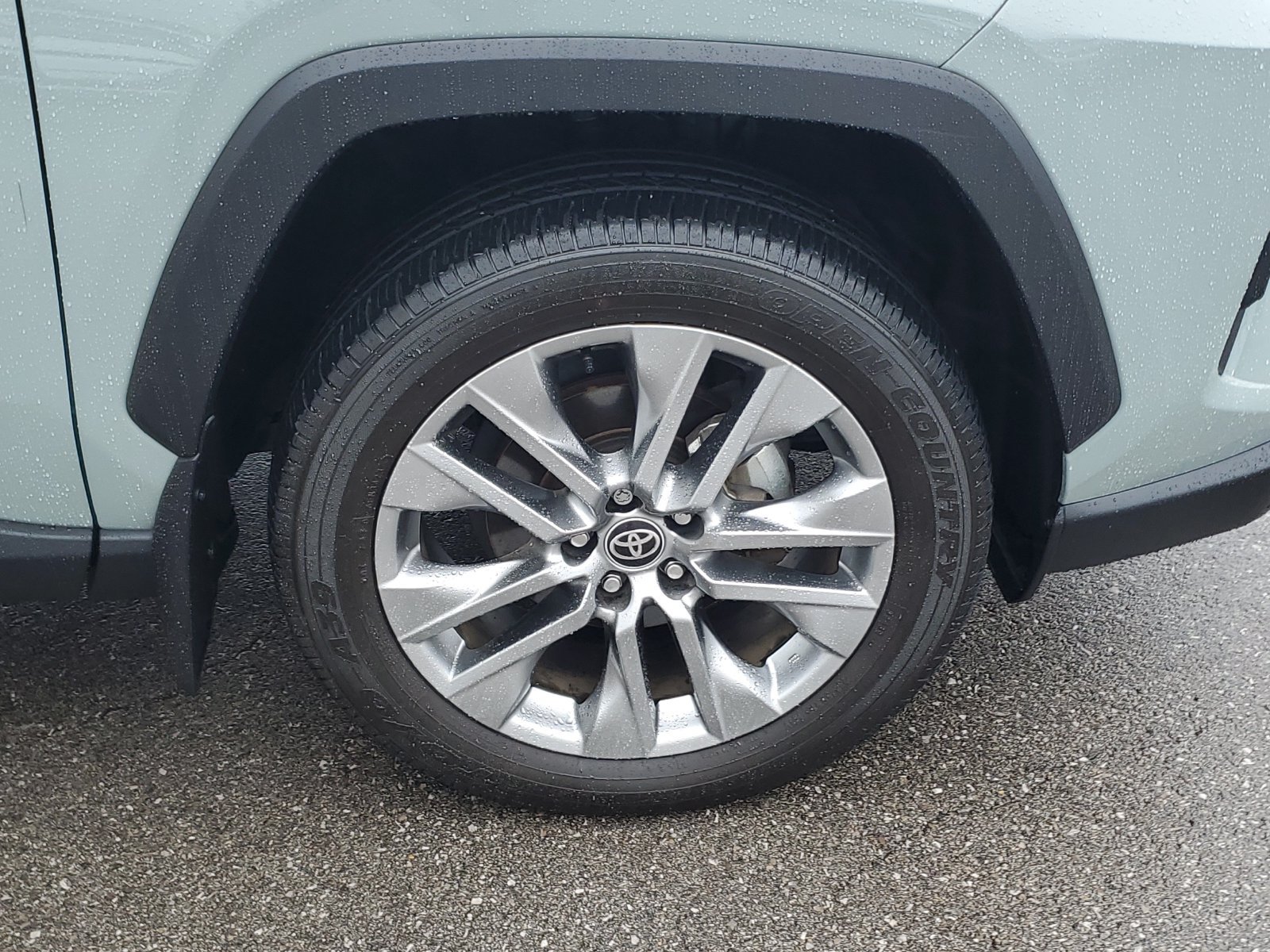 Certified 2023 Toyota RAV4 XLE Premium AWD/4WD image 6