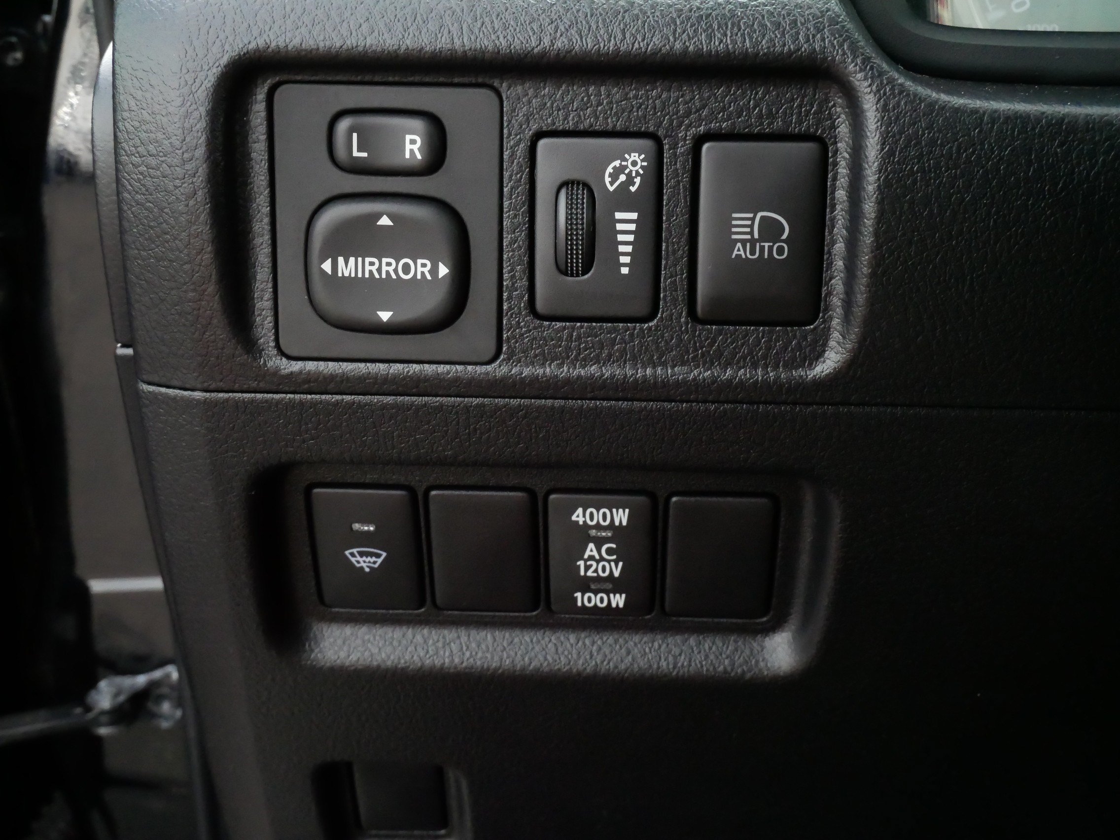 Used 2021 Toyota 4Runner Limited AWD/4WD image 27