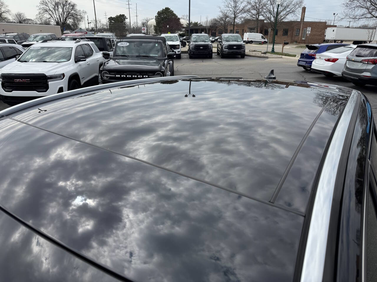 Used 2021 Lincoln Corsair Reserve w/ Equipment Group 201A image 24