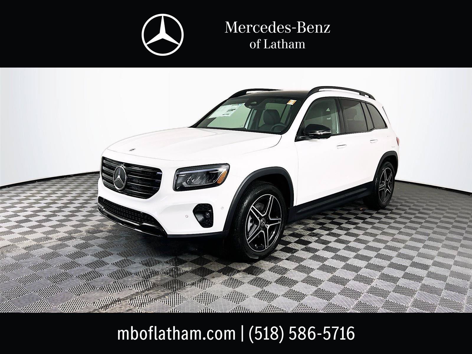 Used 2026 Mercedes-Benz GLB 250 4MATIC image 1
