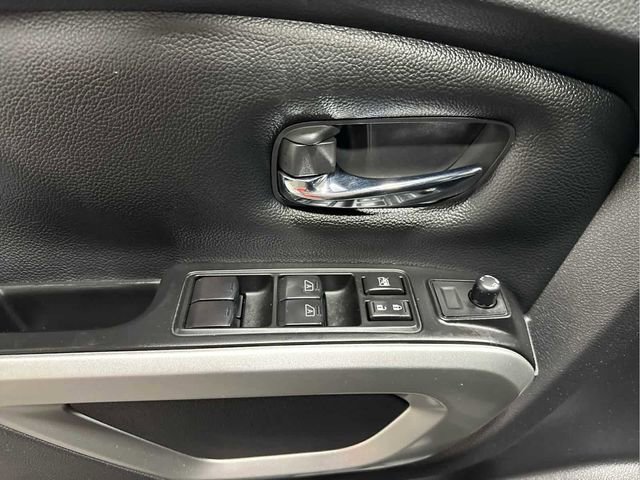 Certified 2024 Nissan Titan SV w/ SV Convenience Package image 10