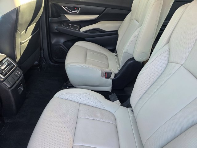 Used 2023 Subaru Ascent Limited AWD/4WD image 9