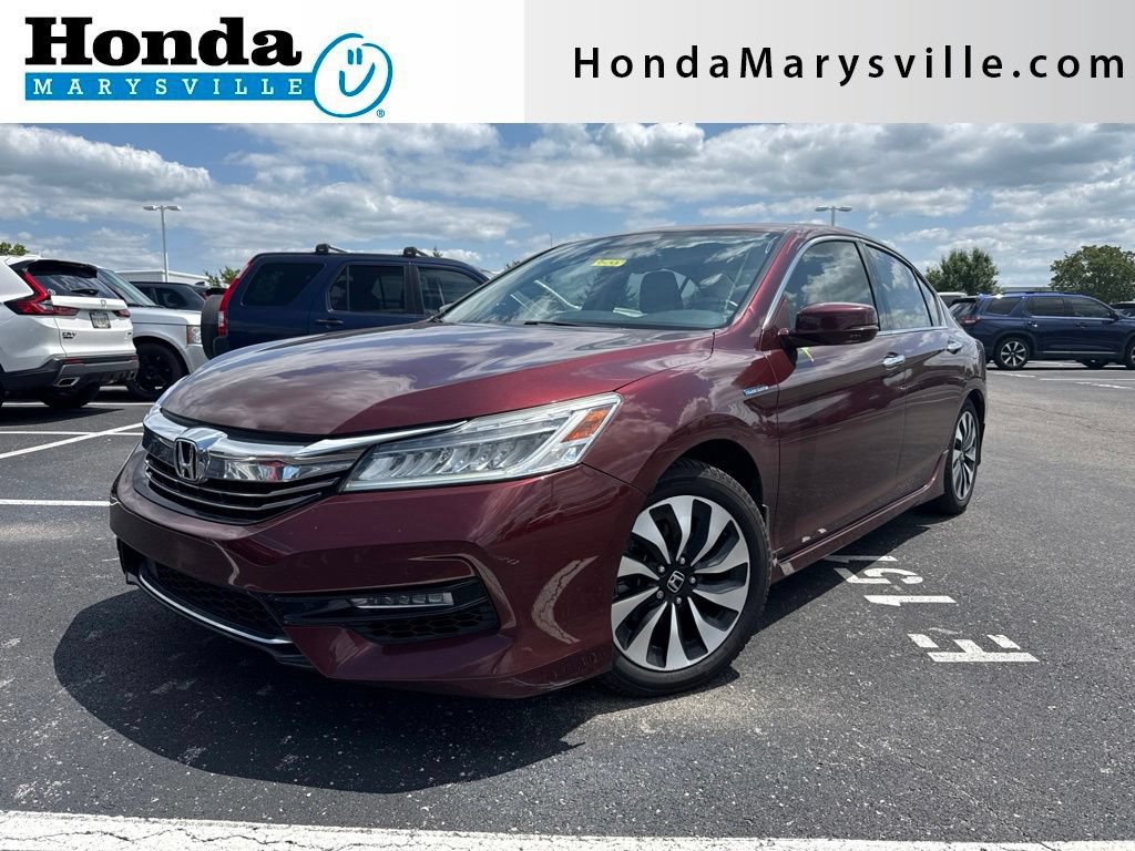 Used 2017 Honda Accord Touring image 1