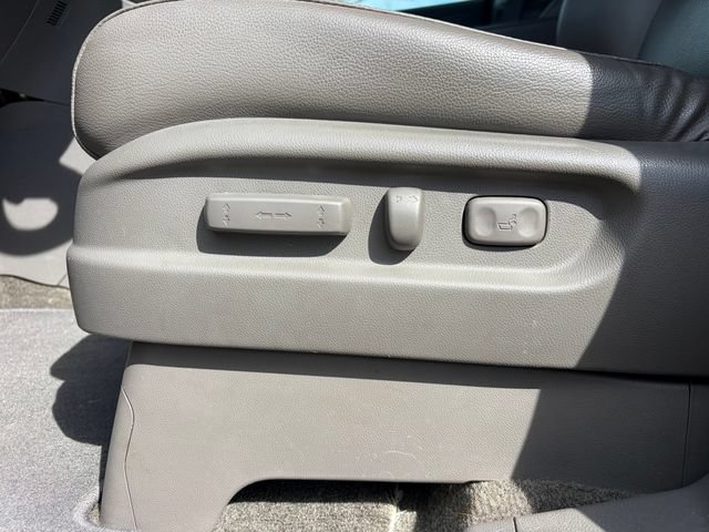 Used 2014 Honda Odyssey Touring image 4