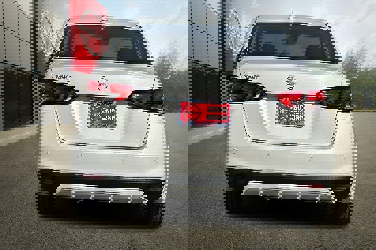 New 2025 Nissan Versa SV image 6