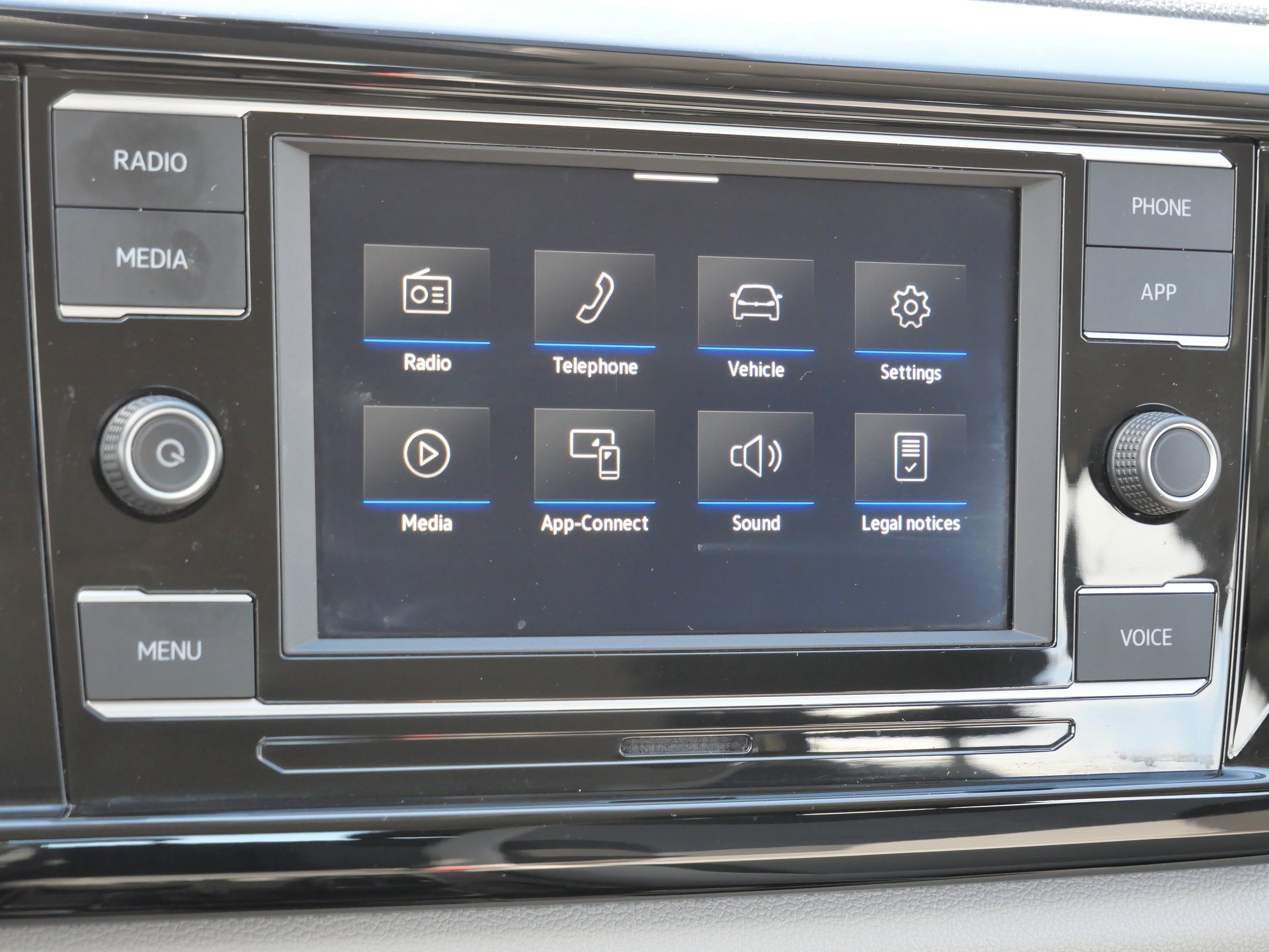 Used 2023 Volkswagen Taos S image 23