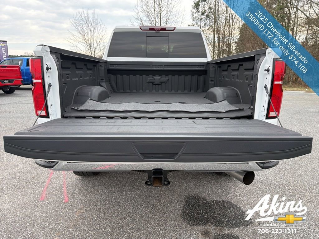 Used 2025 Chevrolet Silverado 3500 LTZ w/ LTZ Premium Package image 10