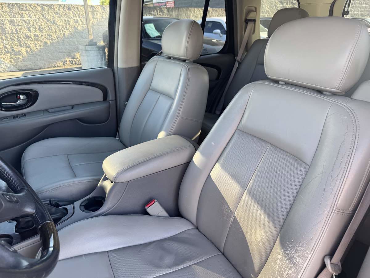 Used 2006 Buick Rainier CXL AWD/4WD image 38
