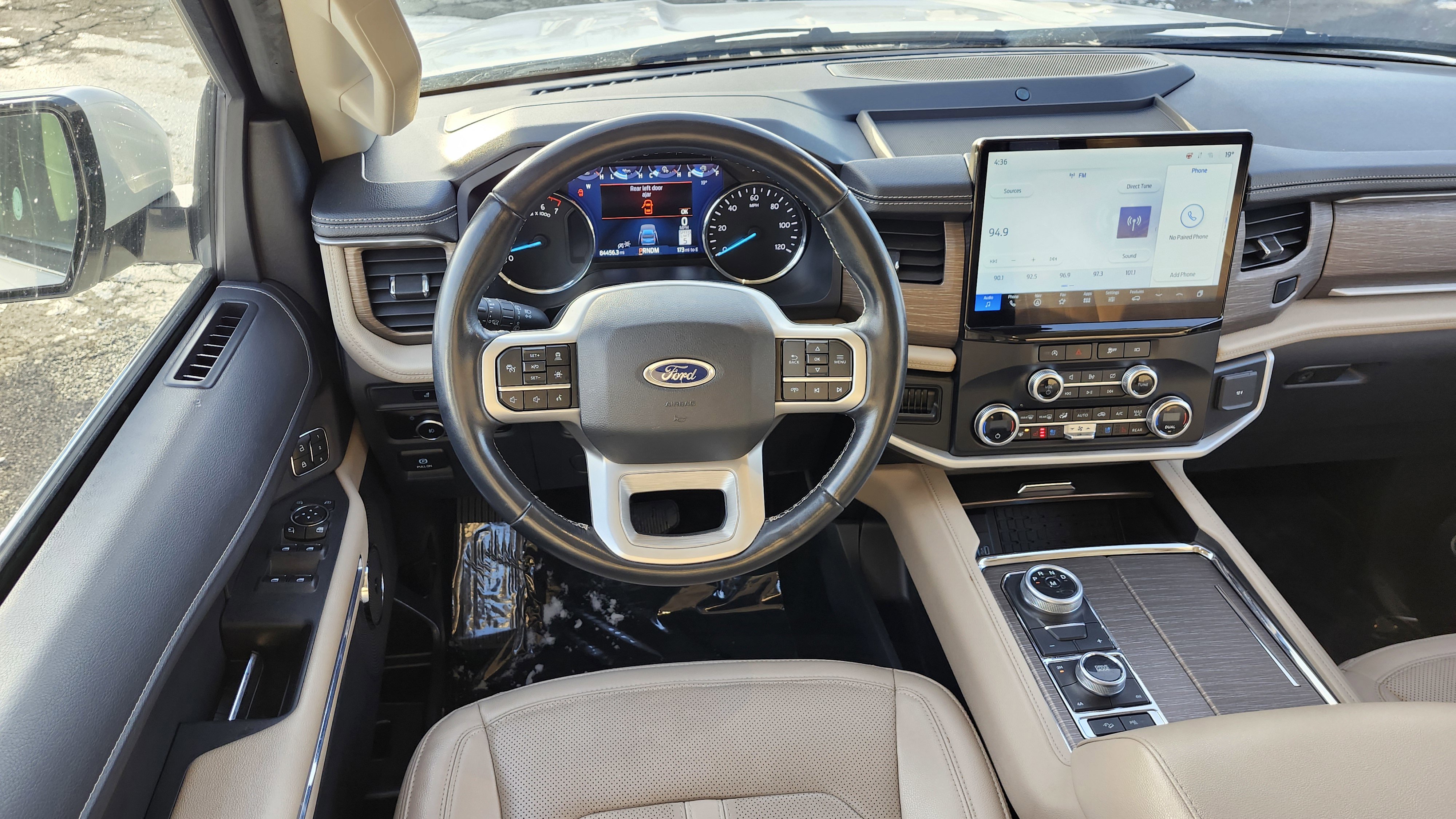 Used 2024 Ford Expedition Limited image 30