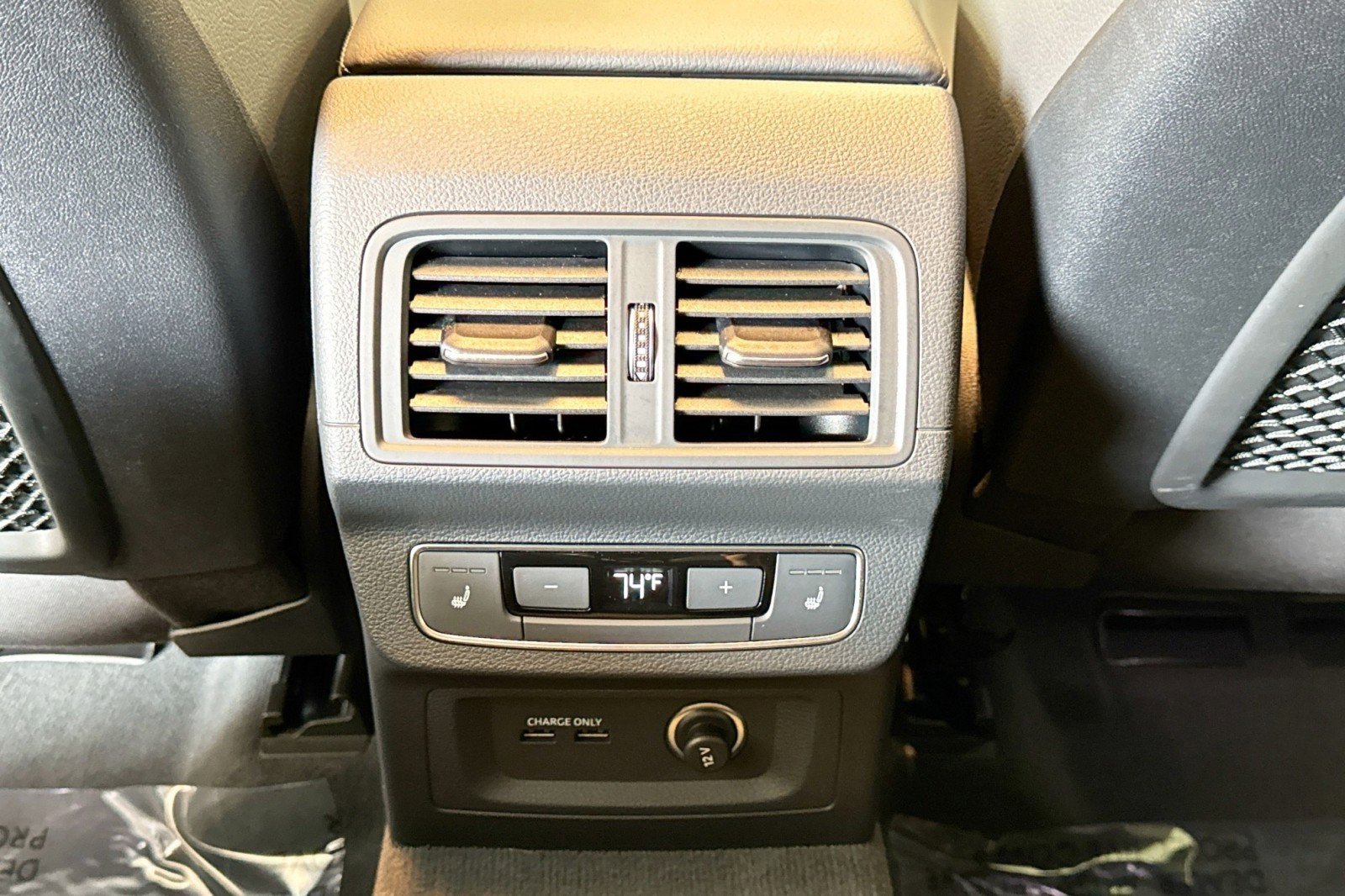 Used 2020 Audi Q5 e Premium Plus w/ Premium Plus Package image 24