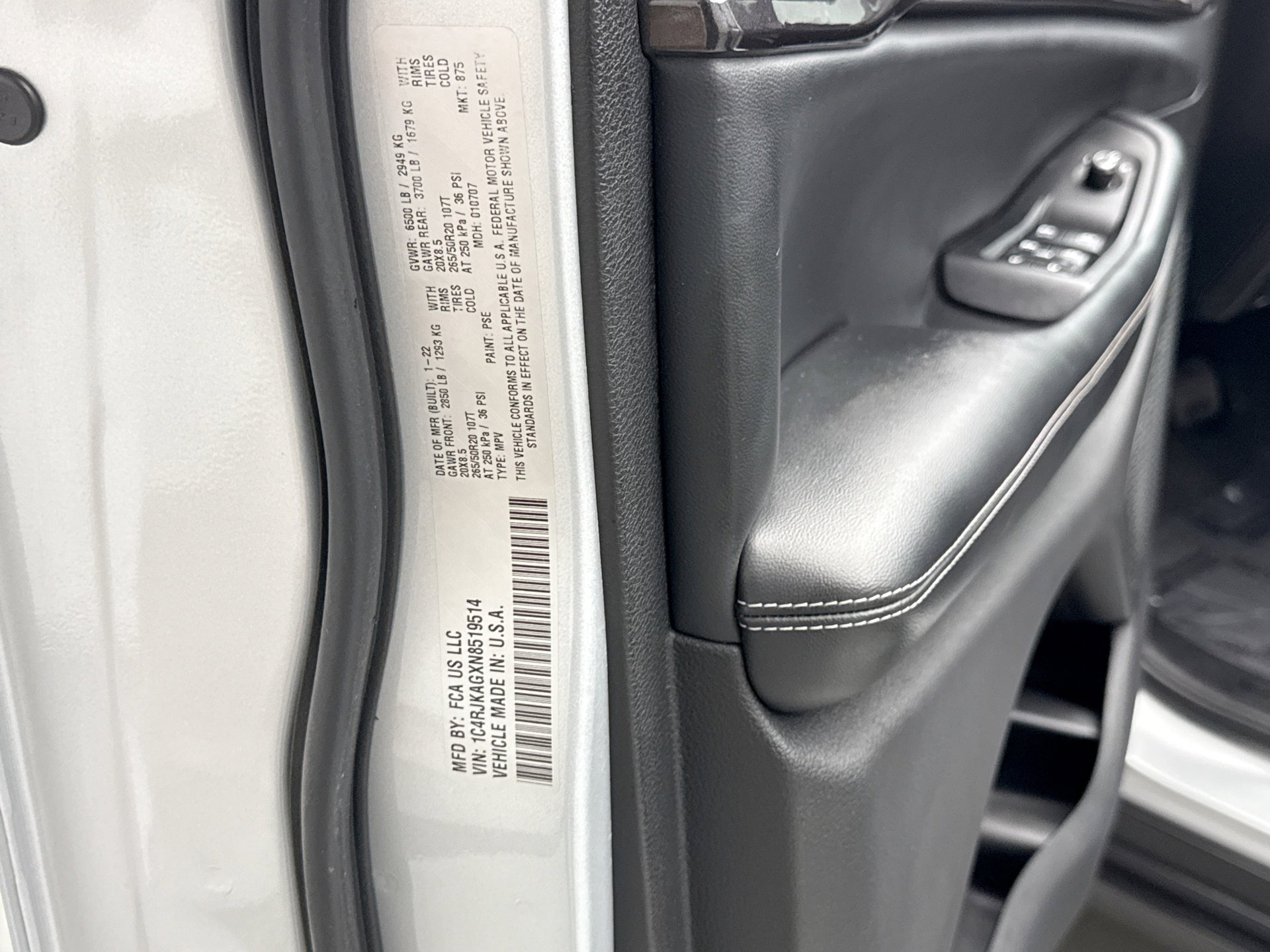 Used 2022 Jeep Grand Cherokee L Laredo image 26