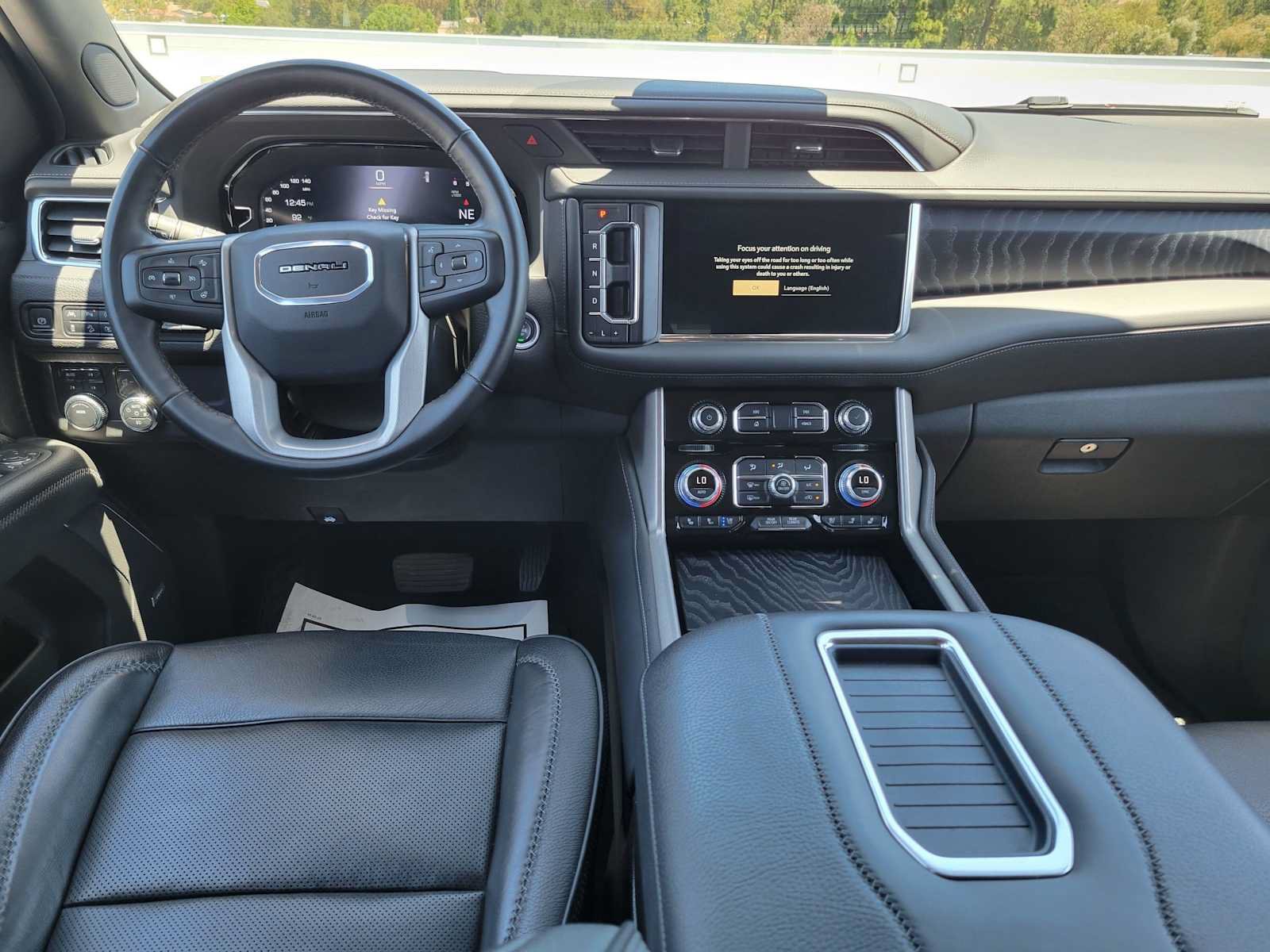 Used 2024 GMC Yukon XL Denali AWD/4WD image 21