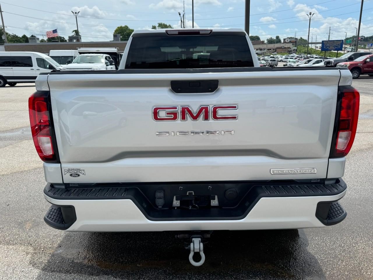 Used 2019 GMC Sierra 1500 Elevation w/ Elevation Value Package AWD/4WD image 4