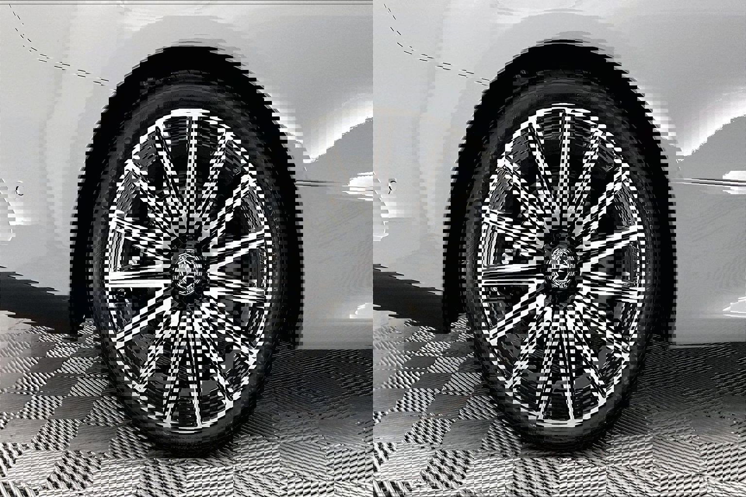 Used 2026 Mercedes-Benz CLE 300 4MATIC Coupe image 8