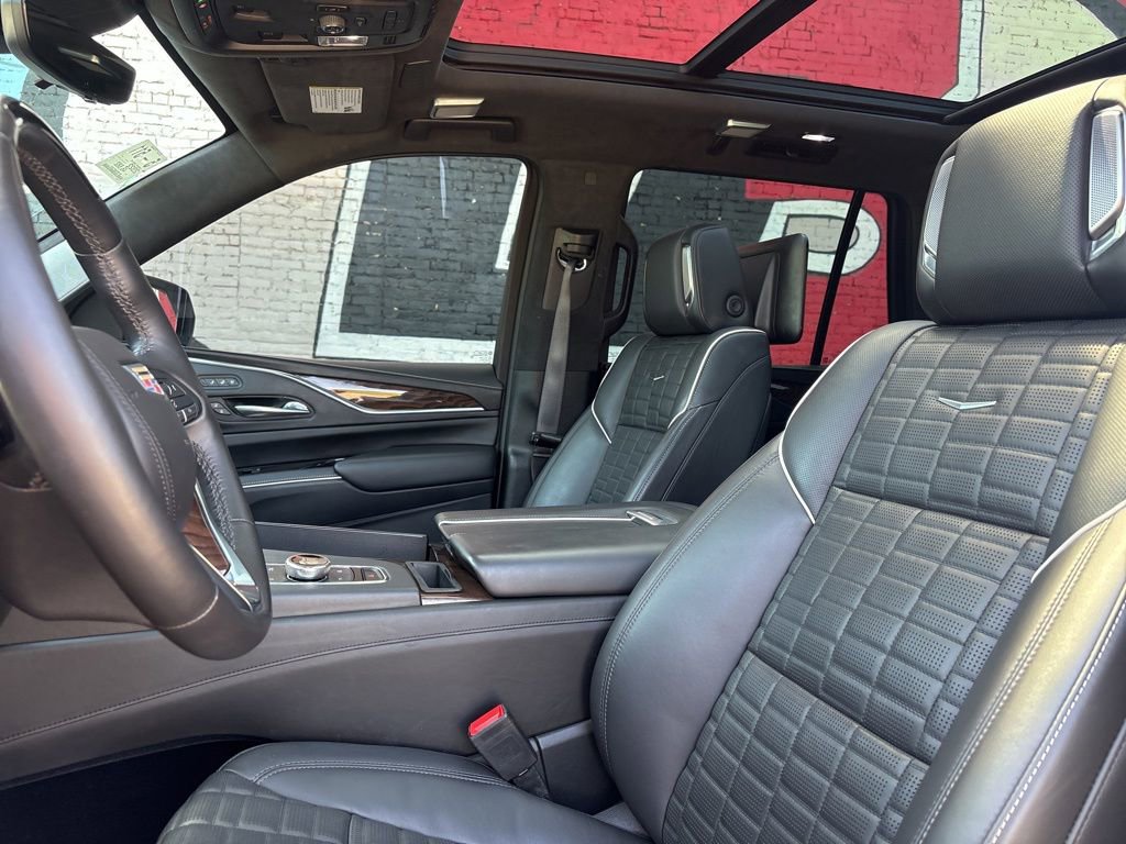 Used 2022 Cadillac Escalade Sport Platinum AWD/4WD image 14