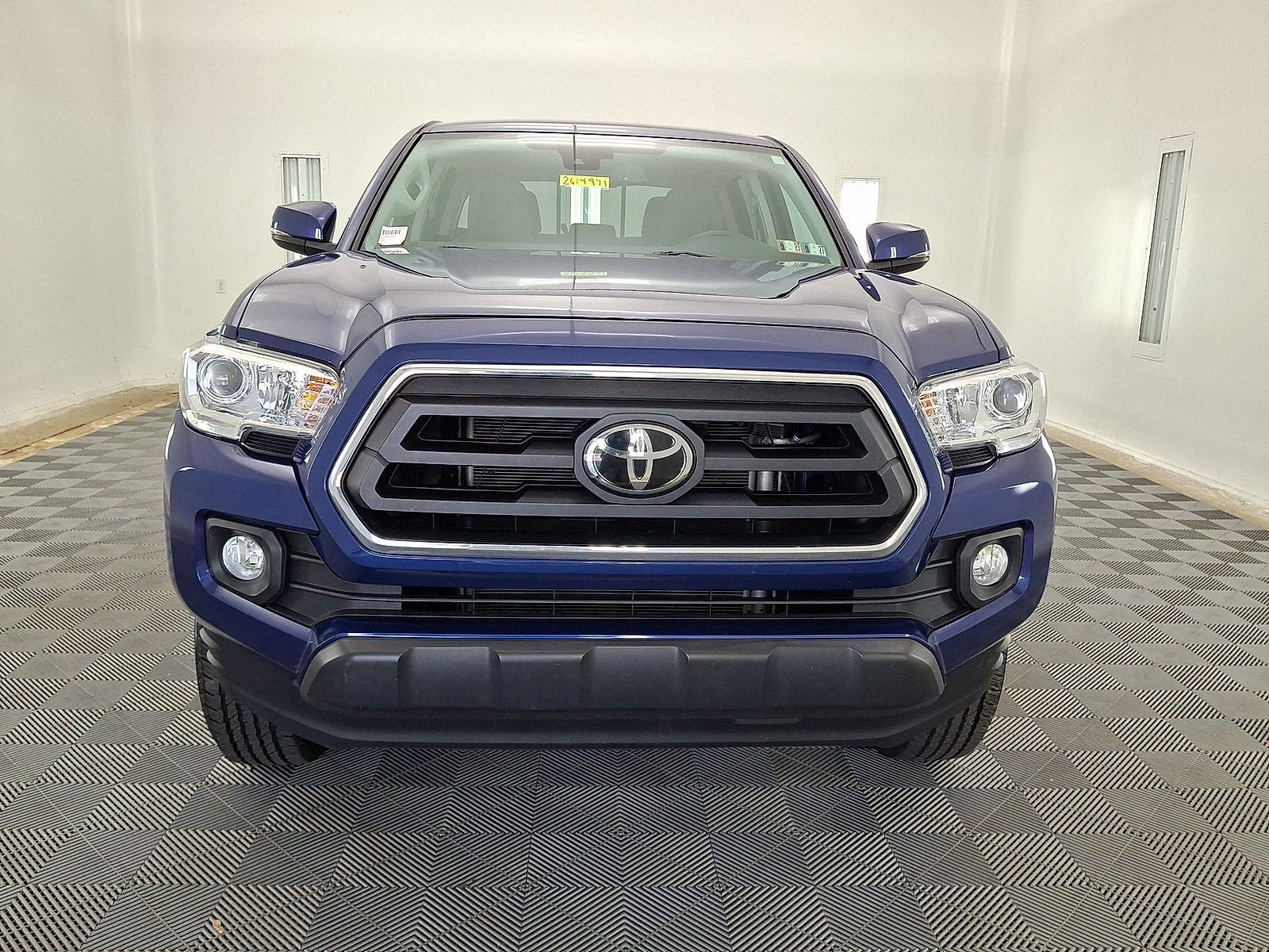 Certified 2023 Toyota Tacoma SR5 w/ Technology Package AWD/4WD image 20