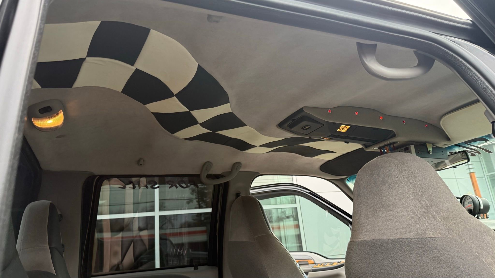 Used 1999 Ford F350 4x4 Crew Cab DRW Super Duty image 49