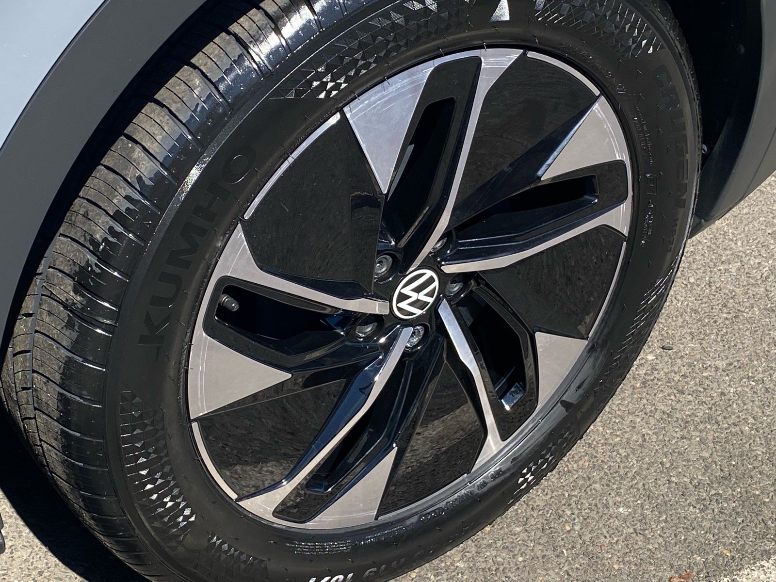 Certified 2022 Volkswagen ID.4 Pro RWD image 20