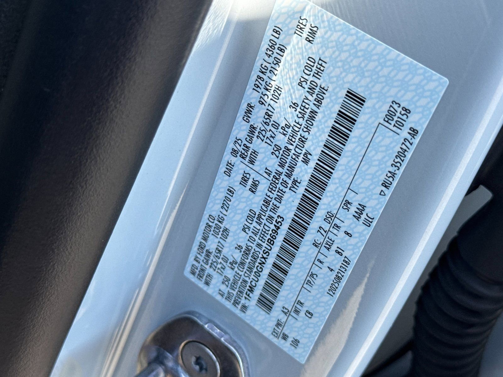 New 2025 Ford Escape Active w/ Active Premium Tech Pack image 34