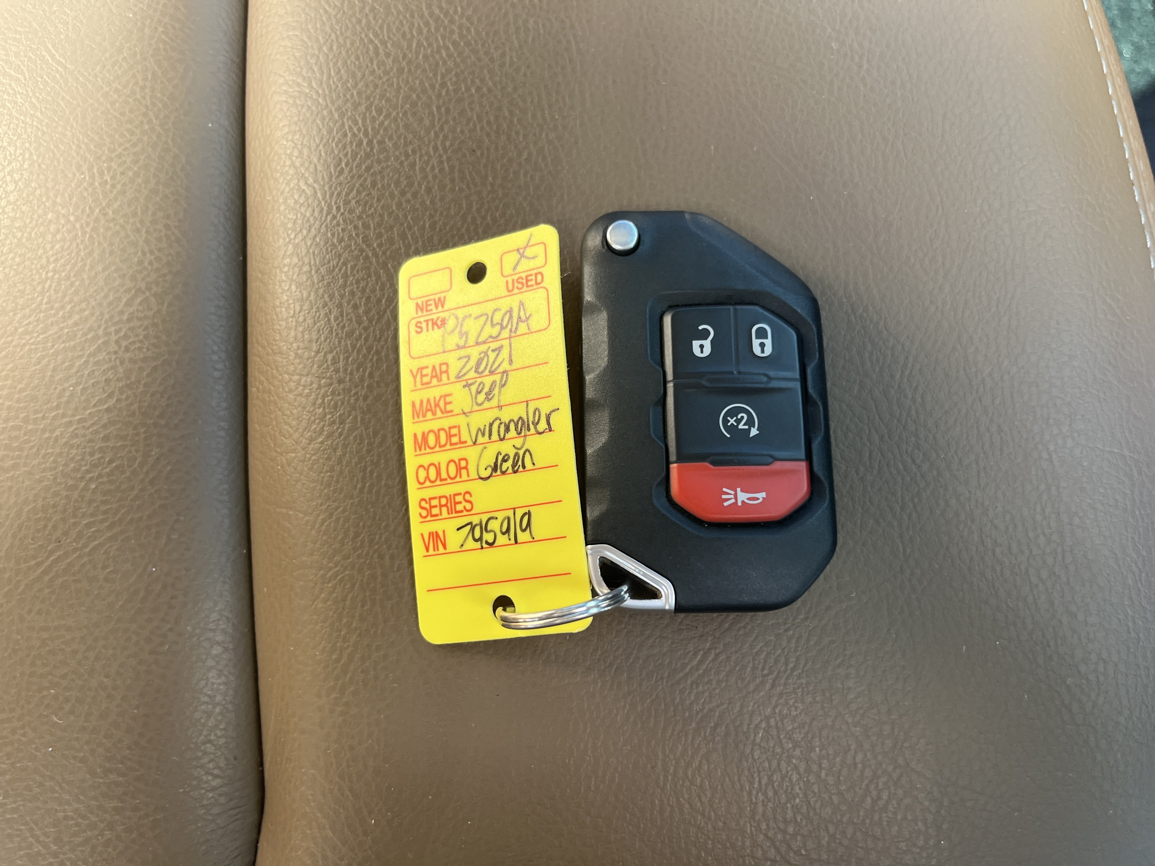 Used 2021 Jeep Wrangler Rubicon AWD/4WD image 7