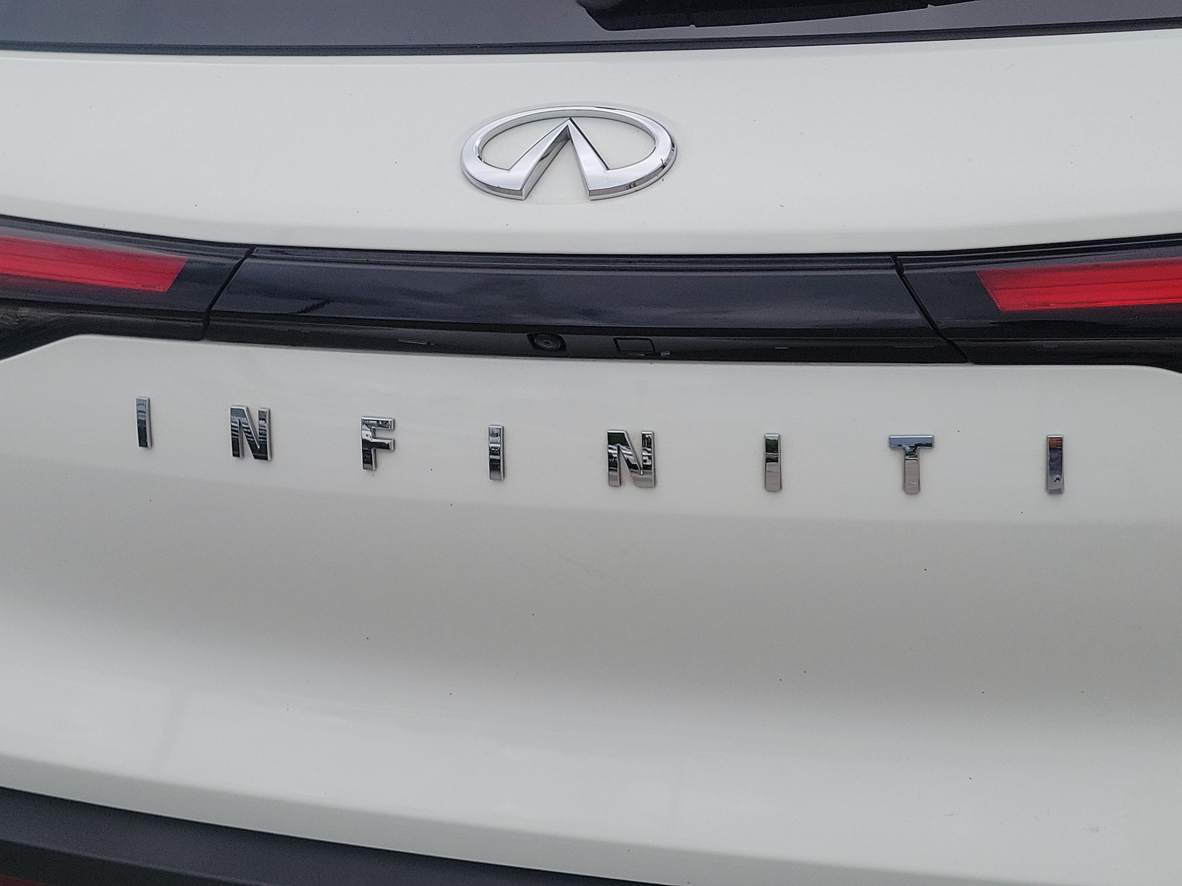 Used 2024 INFINITI QX60 Pure FWD image 32