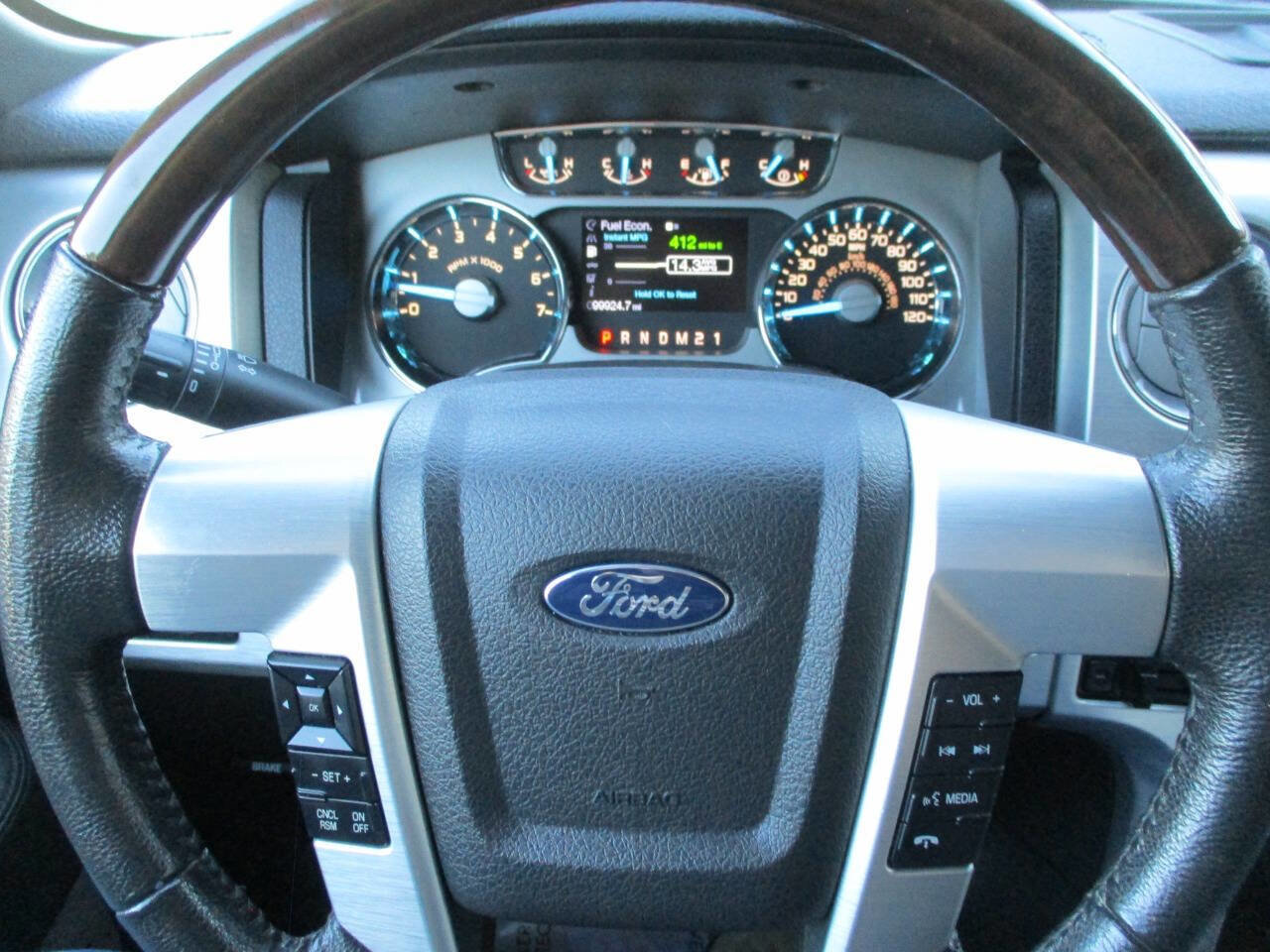 Used 2014 Ford F150 Platinum image 33