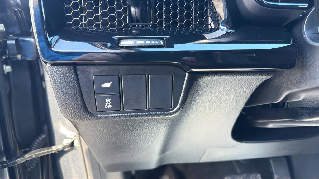 Used 2025 Honda CR-V Sport Touring image 19