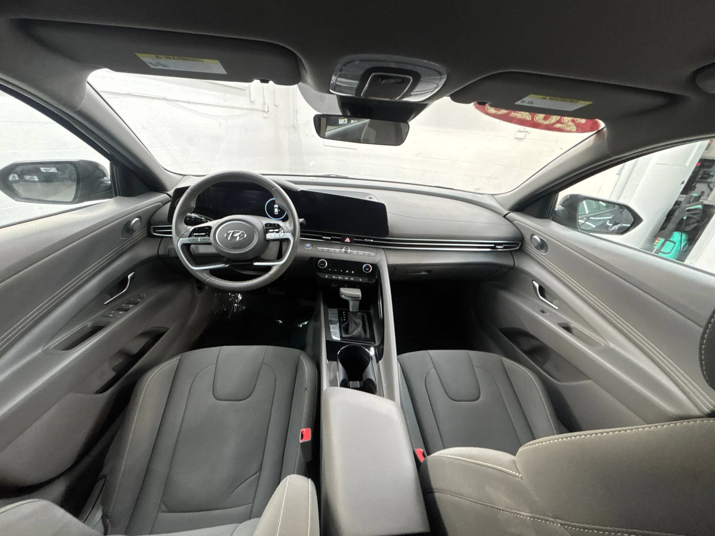Used 2023 Hyundai Elantra SEL w/ Convenience Package FWD image 17