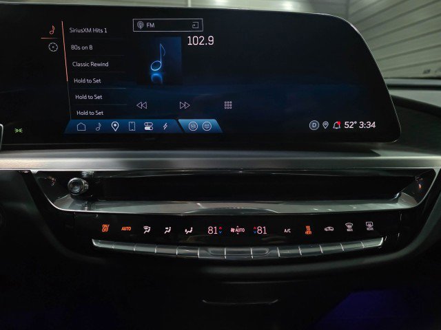 Used 2024 Cadillac Lyriq Sport image 27