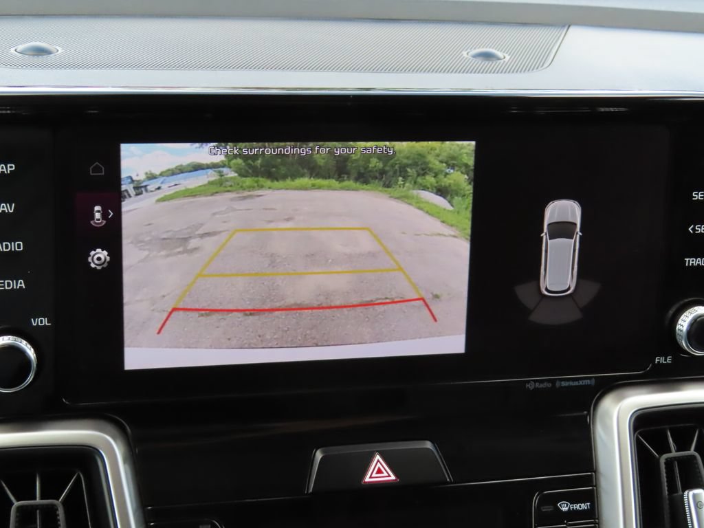 Certified 2022 Kia Sorento S w/ Panoramic Sunroof Package AWD/4WD image 8