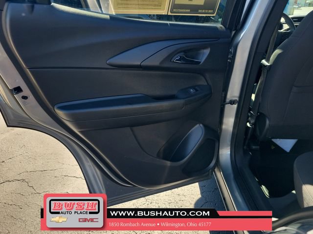 Used 2023 Chevrolet TrailBlazer LT FWD image 14
