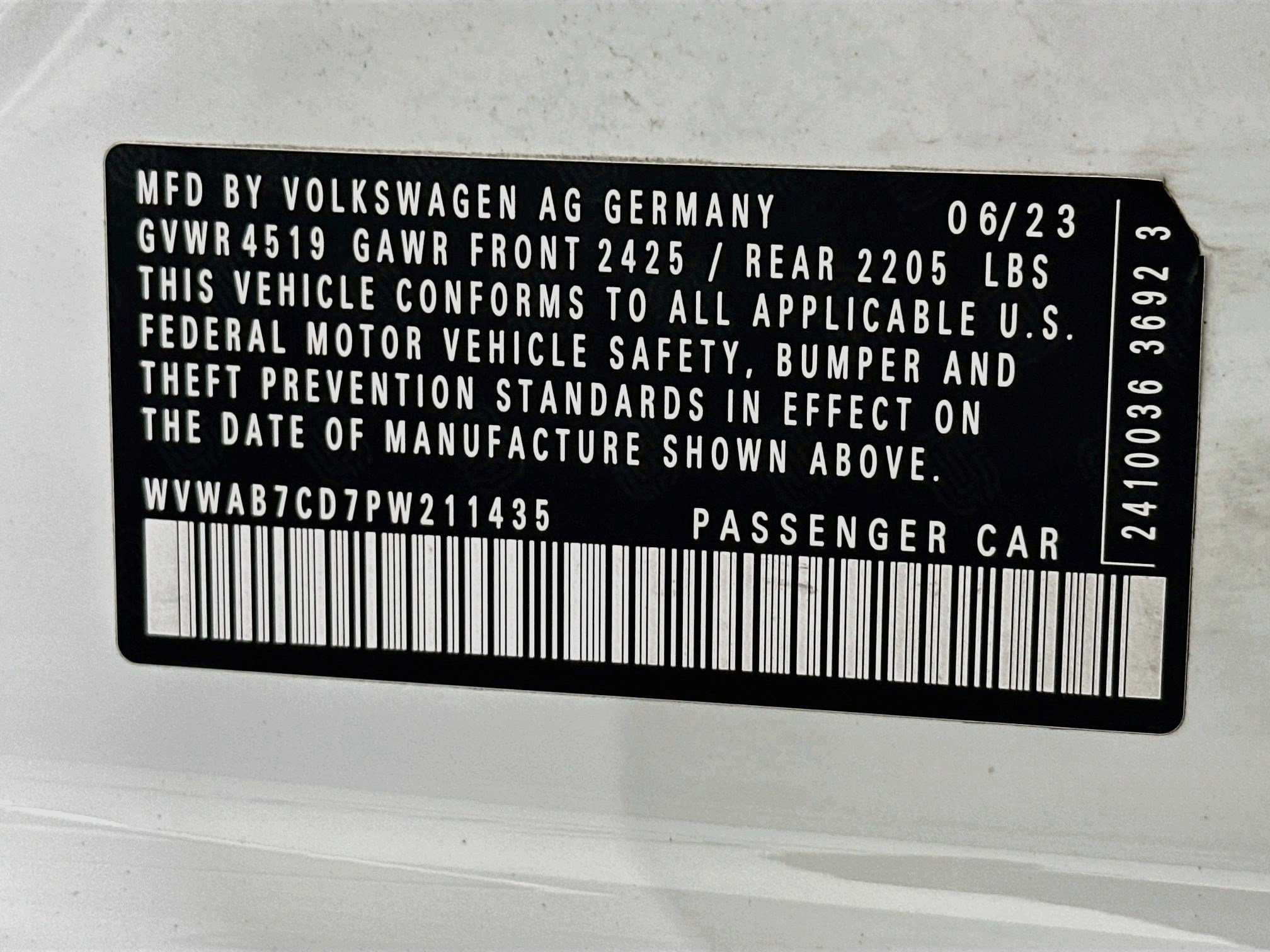 Used 2023 Volkswagen Golf 20th Anniversary Edition AWD/4WD image 37