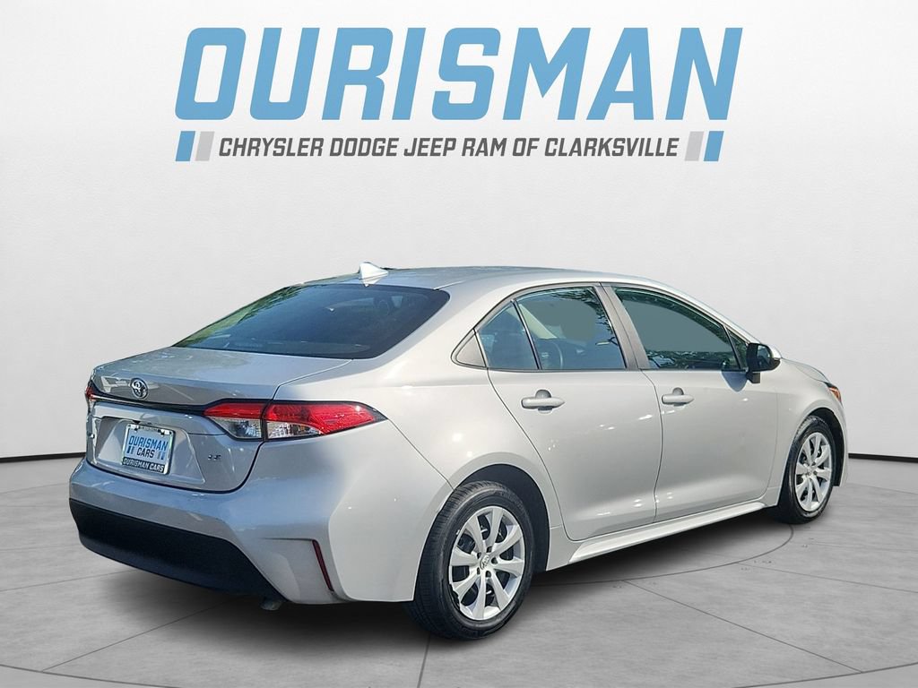 Used 2023 Toyota Corolla LE w/ Carpet Mat Package (TMS) FWD image 6