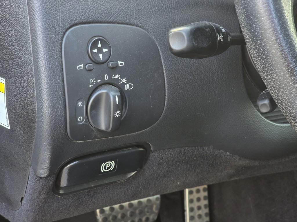 Used 2009 Mercedes-Benz CLK 350 Coupe image 10