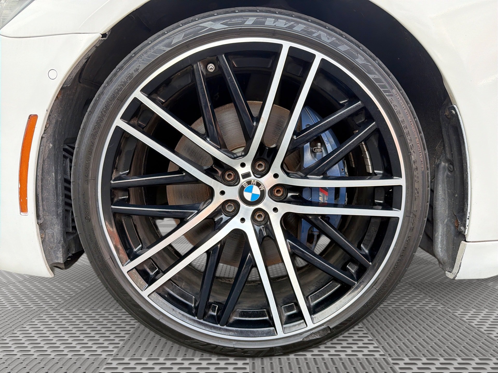 Used 2018 BMW 750i w/ Executive Package RWD image 19
