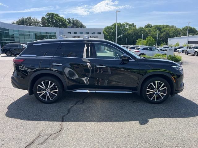 Used 2025 INFINITI QX60 Sensory w/ Vision Package AWD/4WD image 2