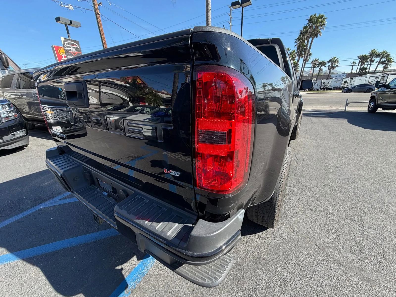 Used 2022 Chevrolet Colorado LT w/ LT Convenience Package RWD image 9