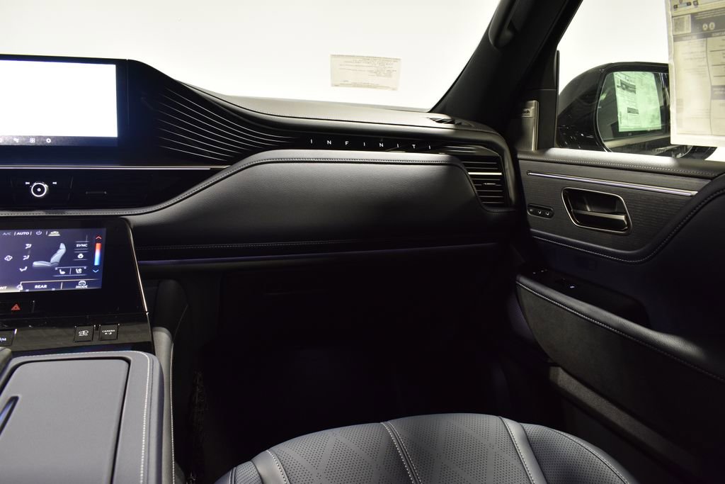New 2026 INFINITI QX80 4WD w/ Sport Exterior Package image 15