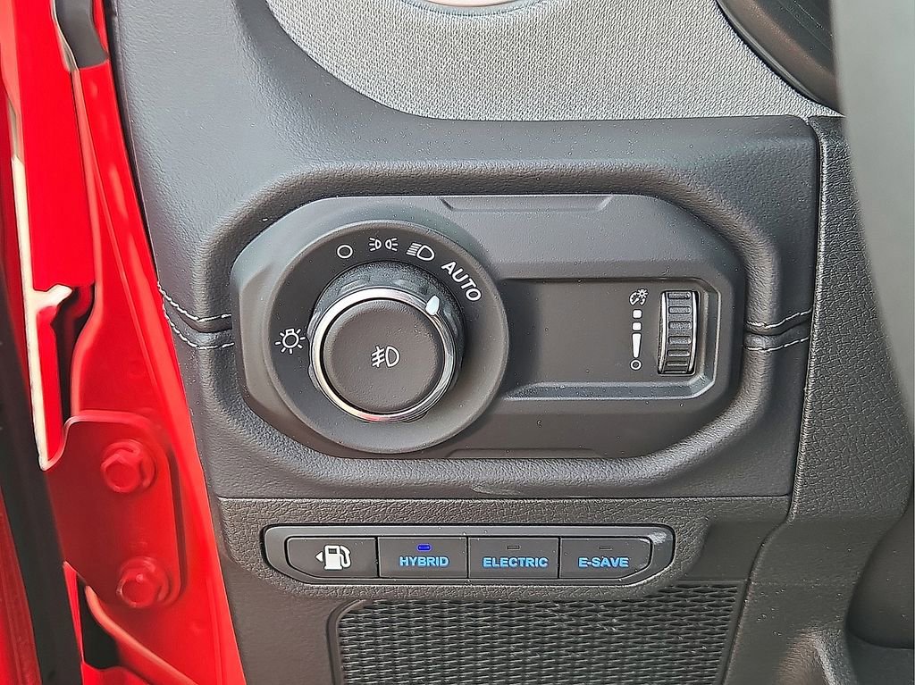Used 2025 Jeep Wrangler Sahara 4xe image 24
