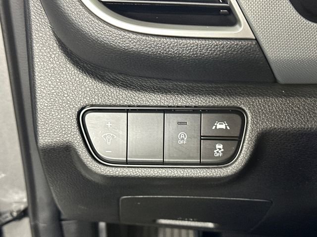 Used 2023 Kia Seltos LX image 19