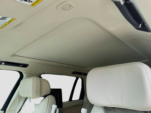 Used 2023 Land Rover Range Rover SV AWD/4WD image 27