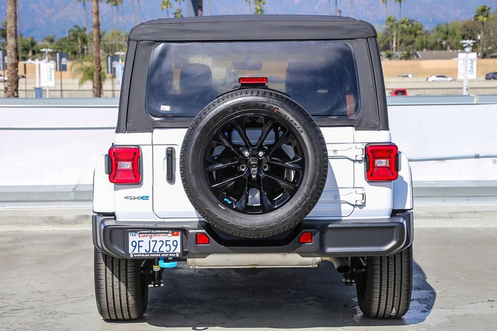 Used 2023 Jeep Wrangler Unlimited Sahara image 8