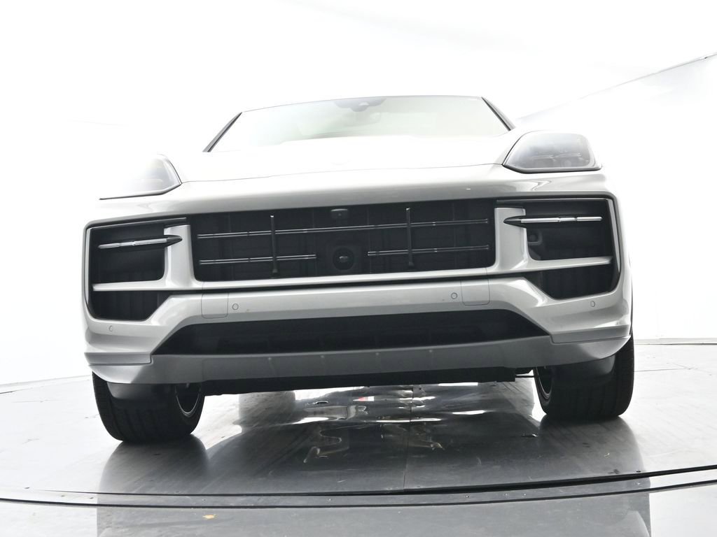 Certified 2026 Porsche Cayenne GTS AWD/4WD image 58