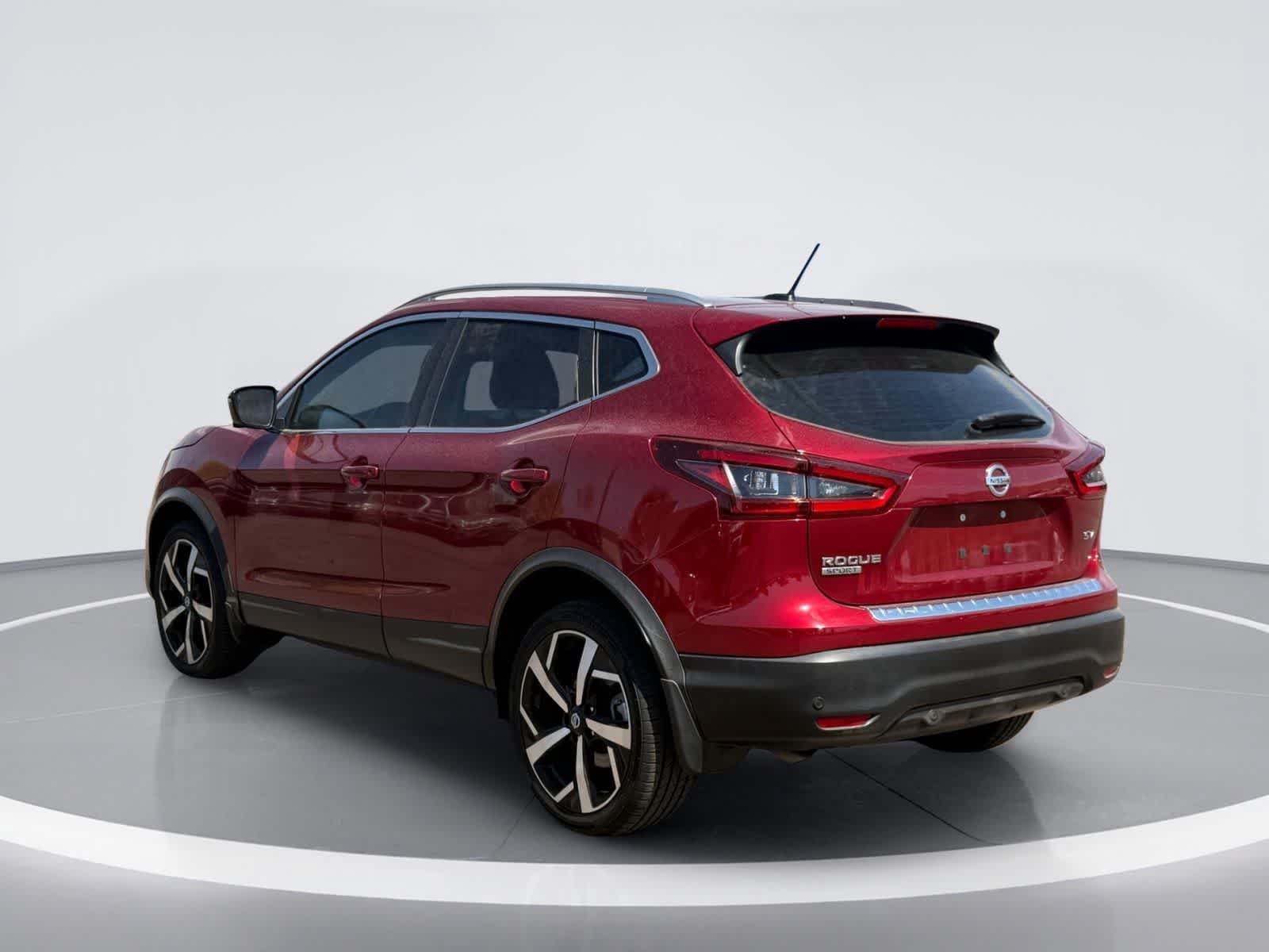 Used 2020 Nissan Rogue Sport SV w/ Technology Package FWD image 4