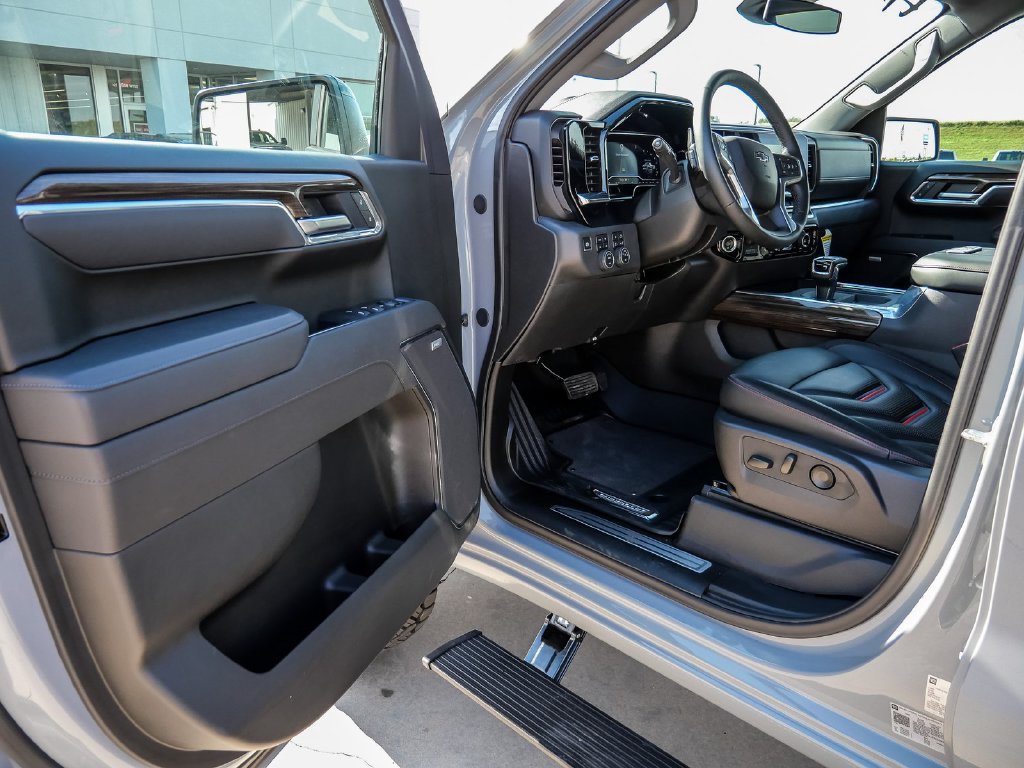 New 2025 Chevrolet Silverado 1500 RST w/ Convenience Package II AWD/4WD image 39