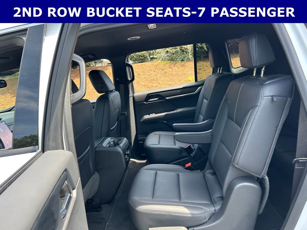 Used 2024 GMC Acadia Elevation image 6