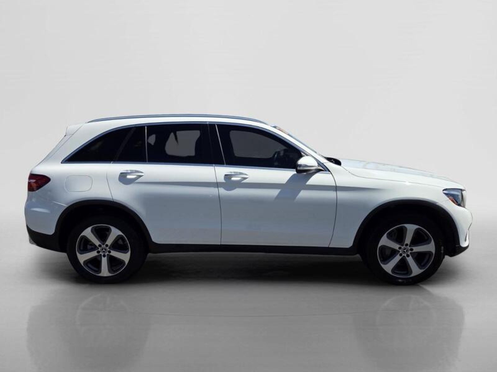 Used 2019 Mercedes-Benz GLC 300 image 6
