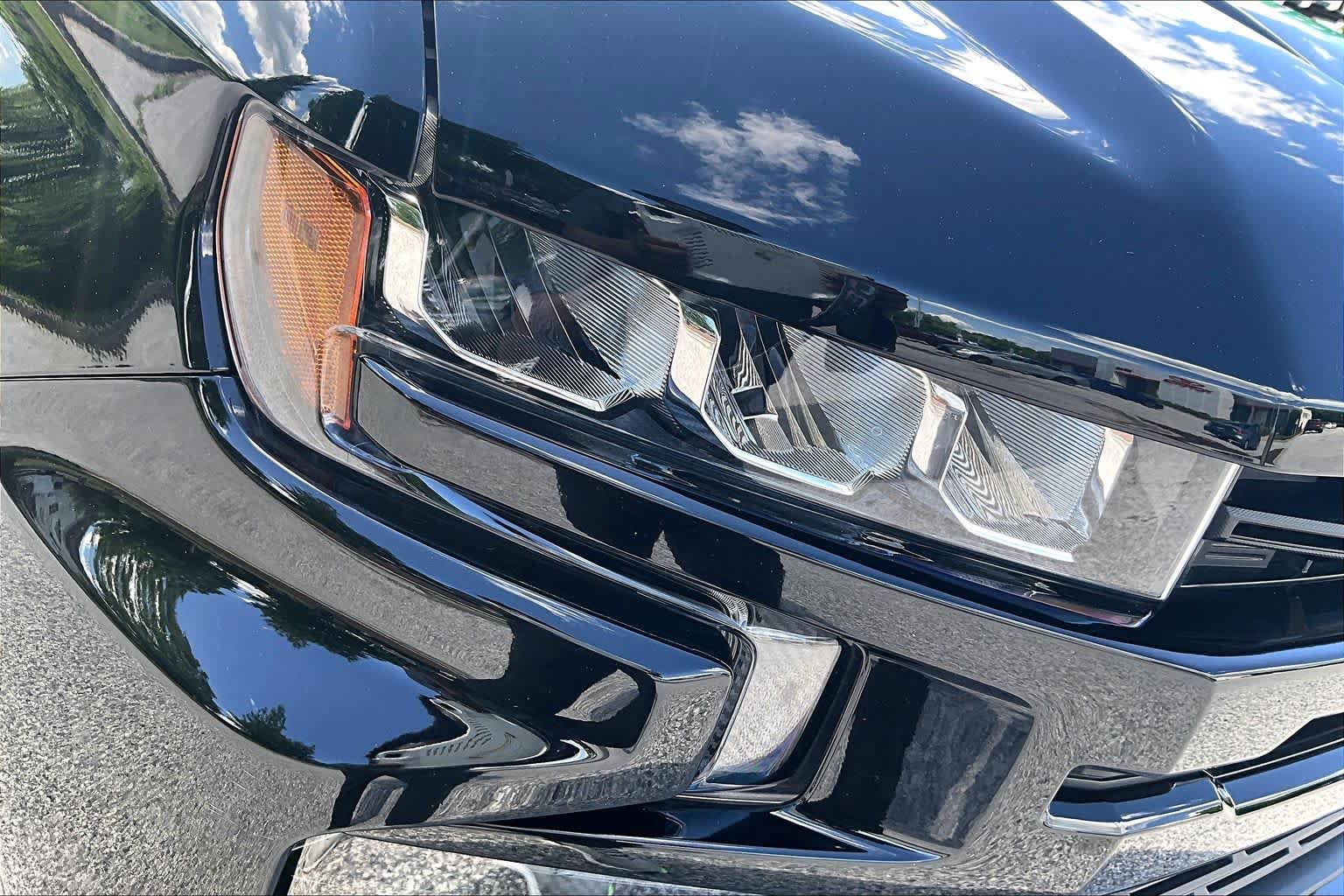 Used 2020 Chevrolet Silverado 1500 RST w/ All-Star Edition AWD/4WD image 27